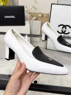 CHANEL Loafers Leather White-Black EU35-41 B70202609111996