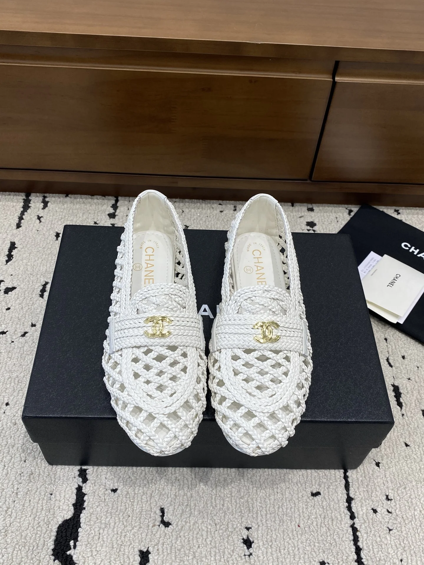 CHANEL Loafers Mesh Leather White-Gold EU35-39 B80202609110238
