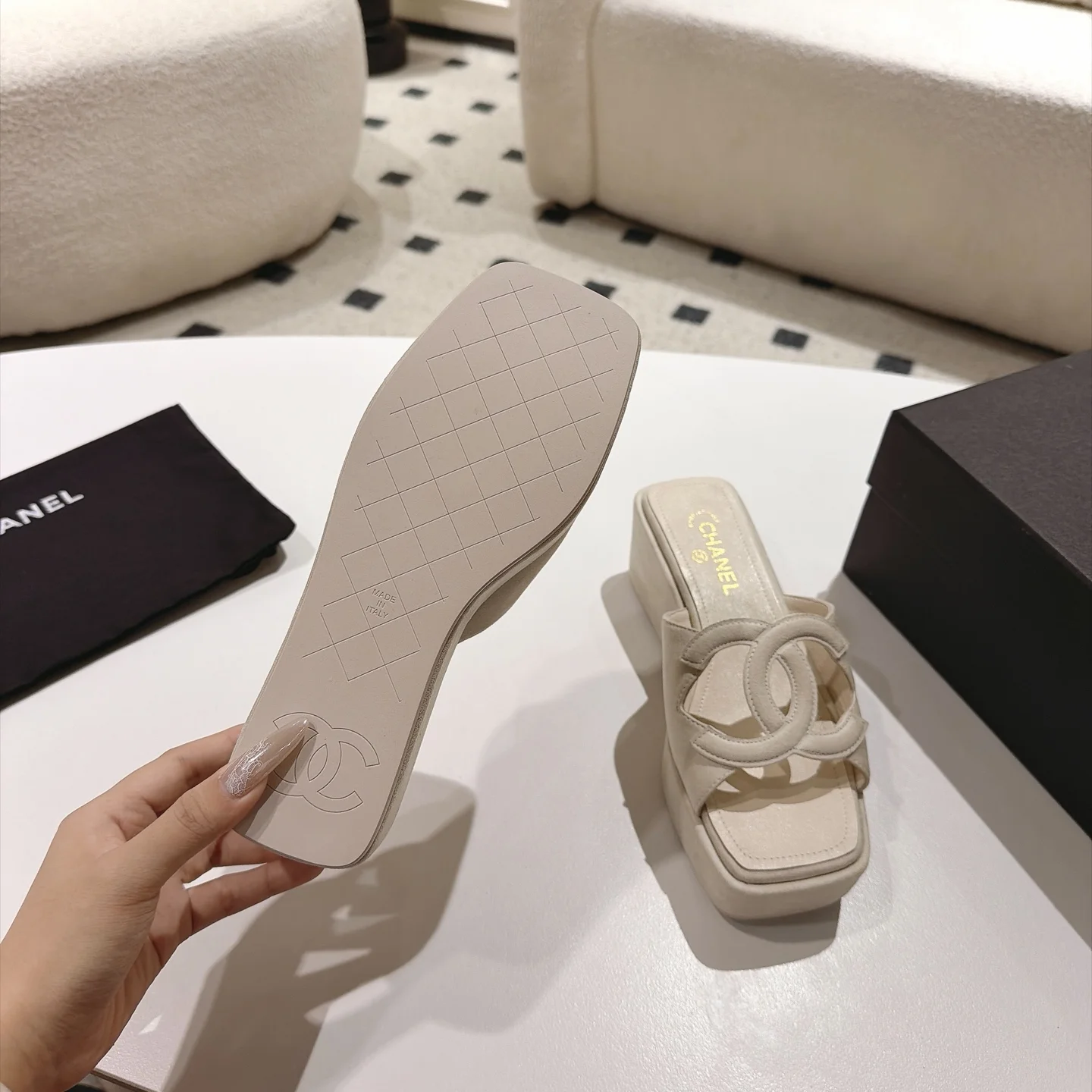 CHANEL Mules Lamb Leather Beige-Gold EU35-39 B30202609110874 - Image 9