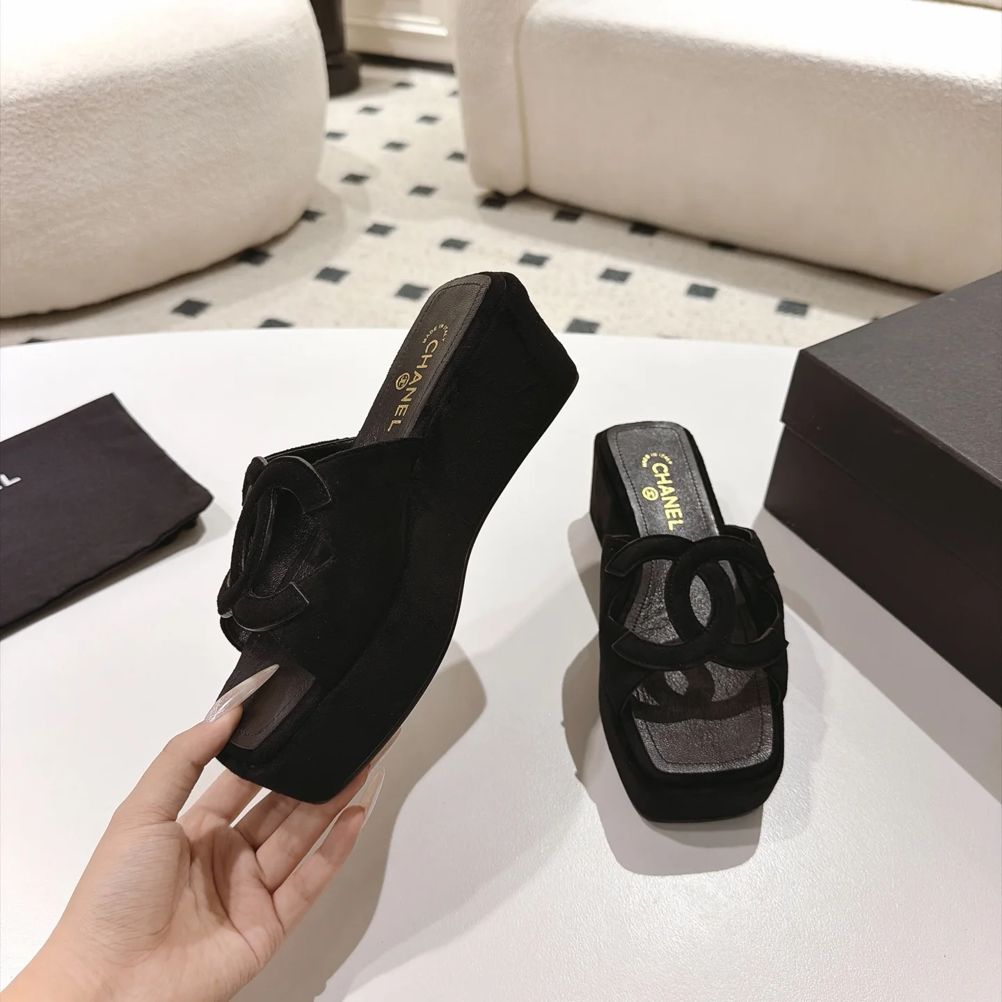 CHANEL Mules Lamb Leather Black EU35-39 B30202609110875 - Image 3