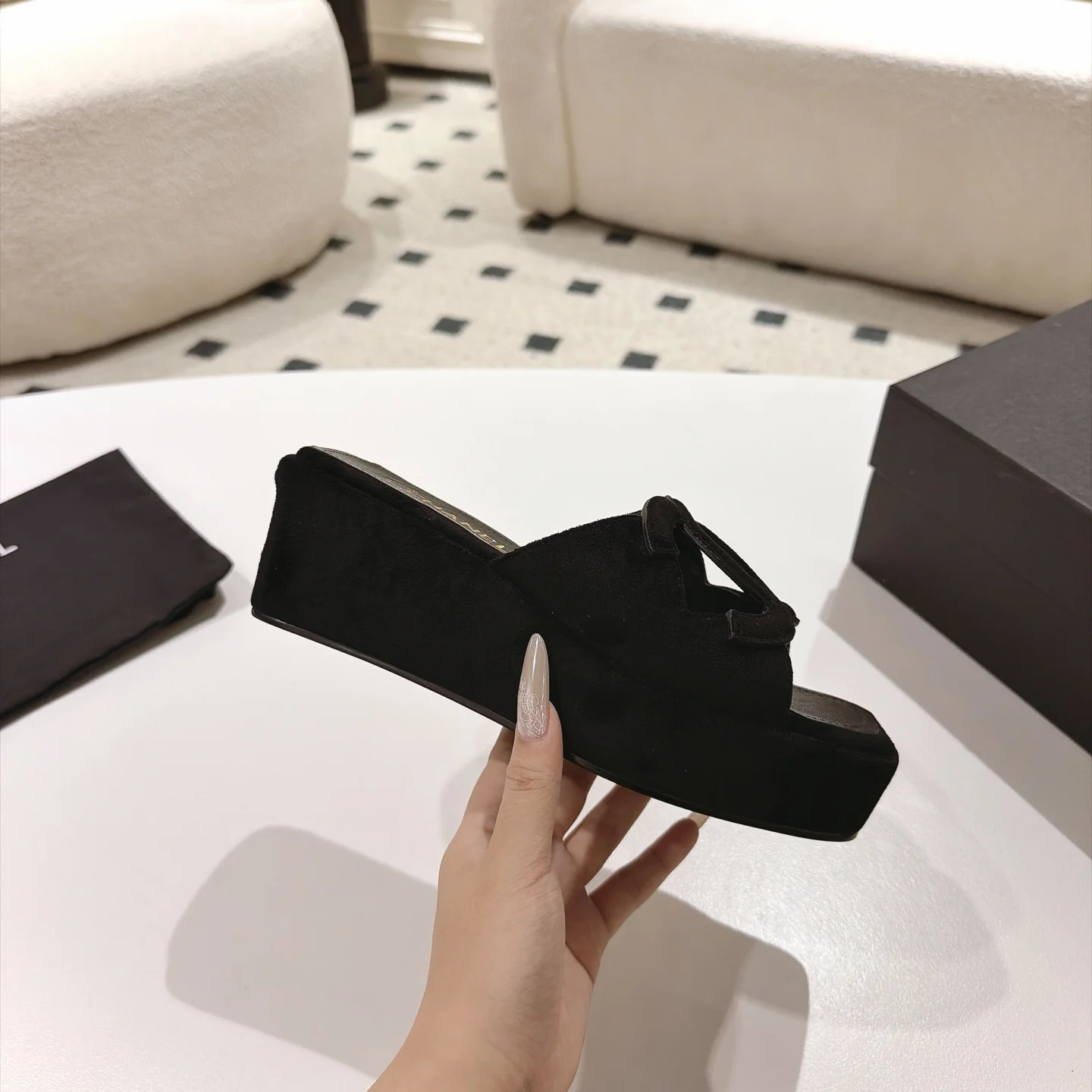 CHANEL Mules Lamb Leather Black EU35-39 B30202609110875 - Image 5