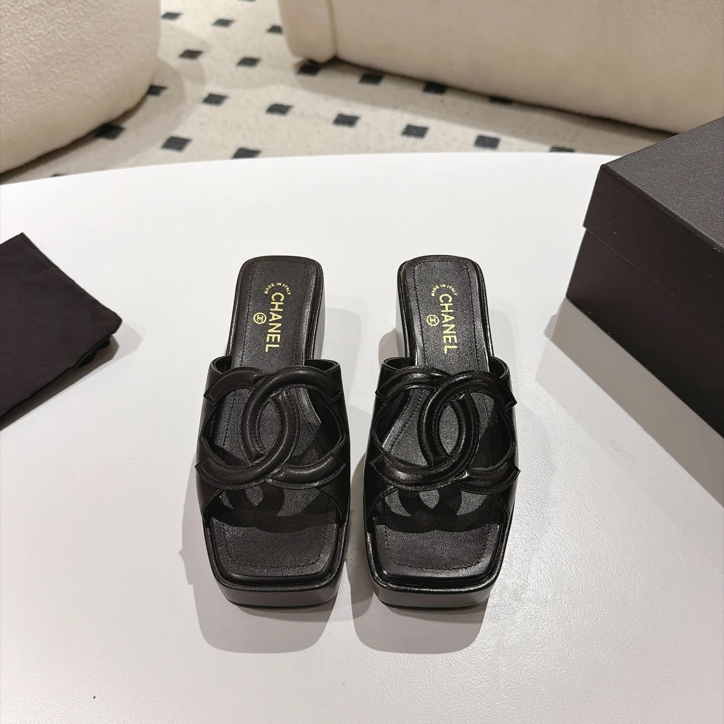 CHANEL Mules Lambskin Leather Black-Gold EU35-39 B30202609110871