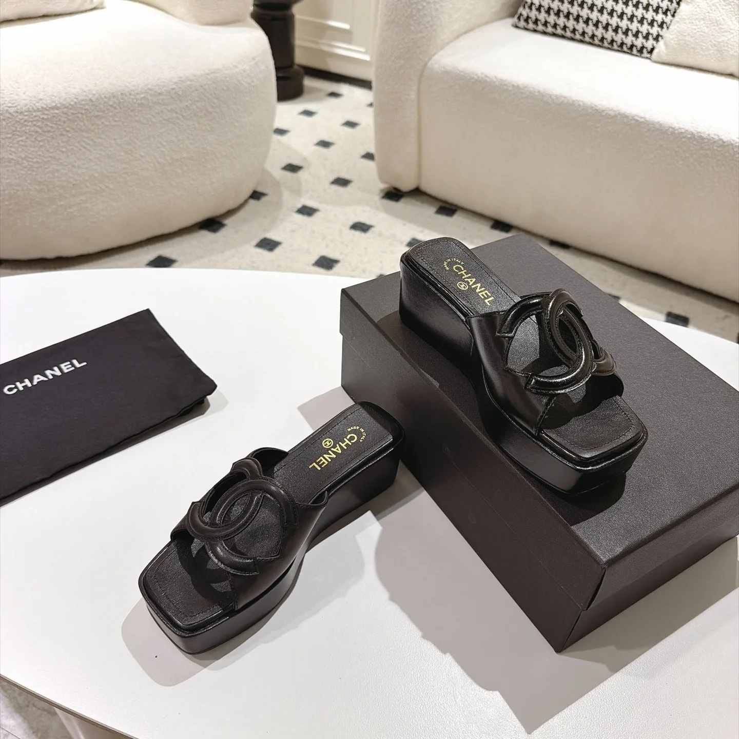 CHANEL Mules Lambskin Leather Black-Gold EU35-39 B30202609110871 - Image 6