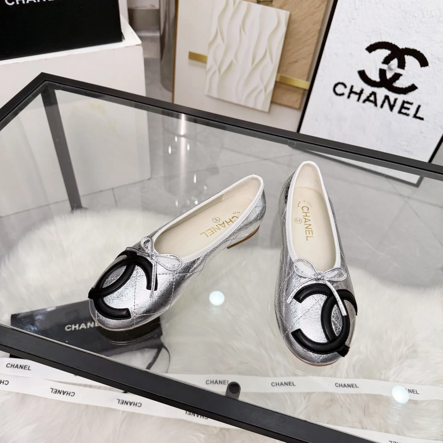 CHANEL Mules Silver-Black B70202609110277 - Image 8