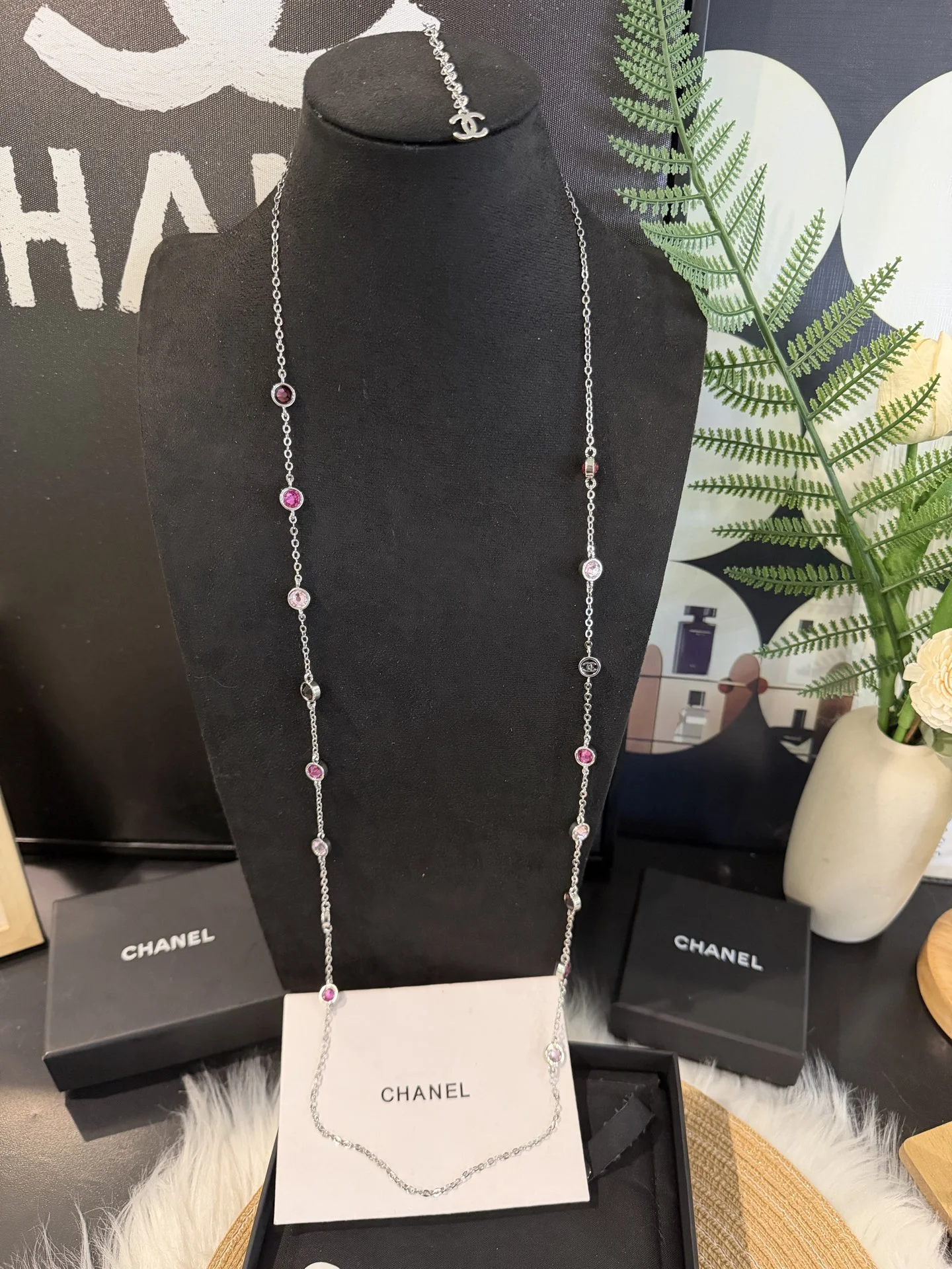 CHANEL Necklaces Diamond Enamel One Size I0202609070018 - Image 3
