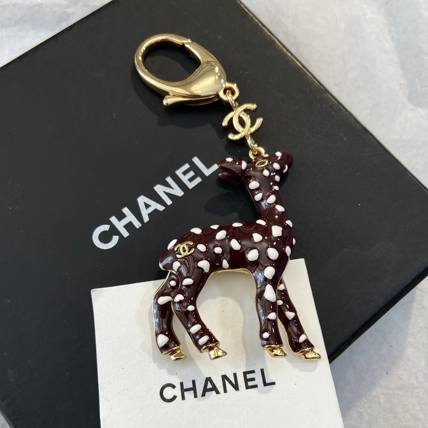 CHANEL Pins Enamel Metal One Size G5202609070078