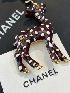 Alternative view of CHANEL Pins Enamel Metal One Size G5202609070078
