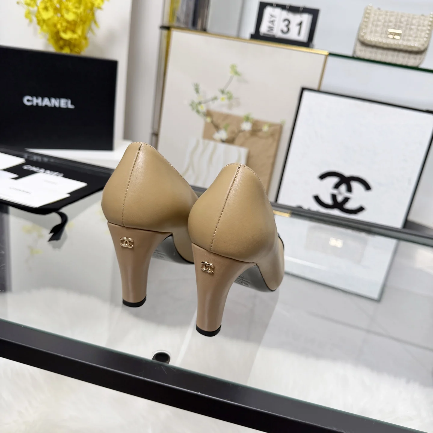 CHANEL Pumps Beige-Black B70202609110271 - Image 3