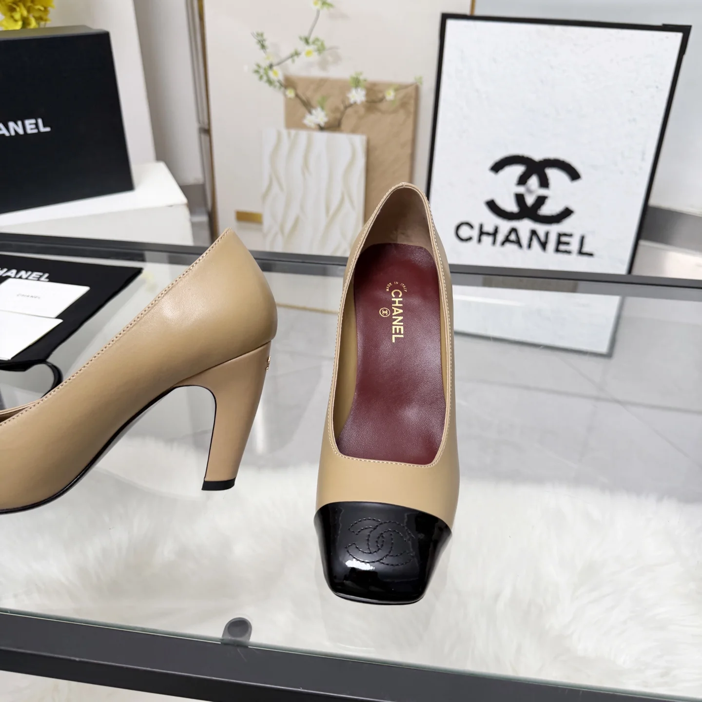 CHANEL Pumps Beige-Black B70202609110271 - Image 4