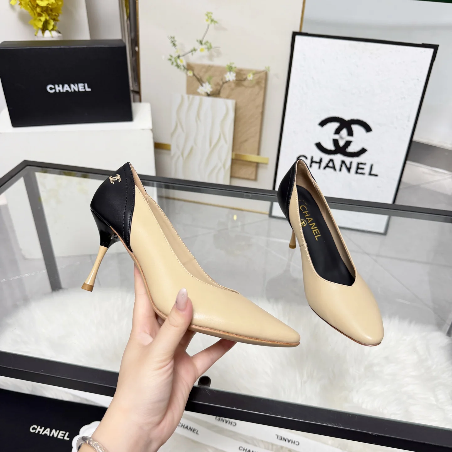CHANEL Pumps Calf Leather Beige-Black EU35-41 B60202609110256