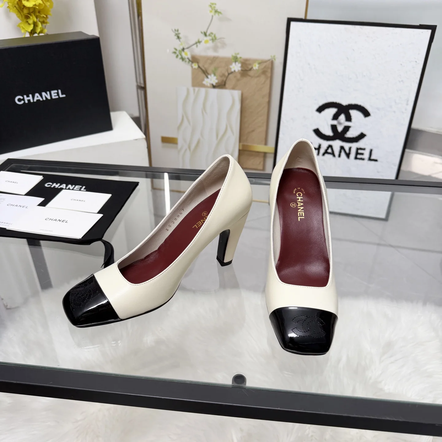 CHANEL Pumps Cream-Black B70202609110272 - Image 6