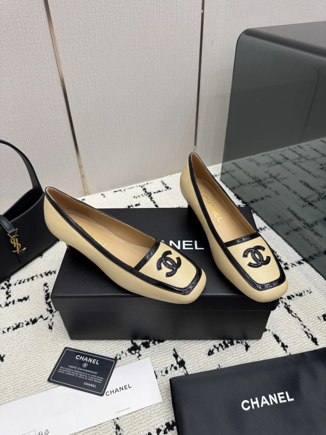 CHANEL Pumps Leather Beige-Black EU35-39 B70202609110296 - Image 2