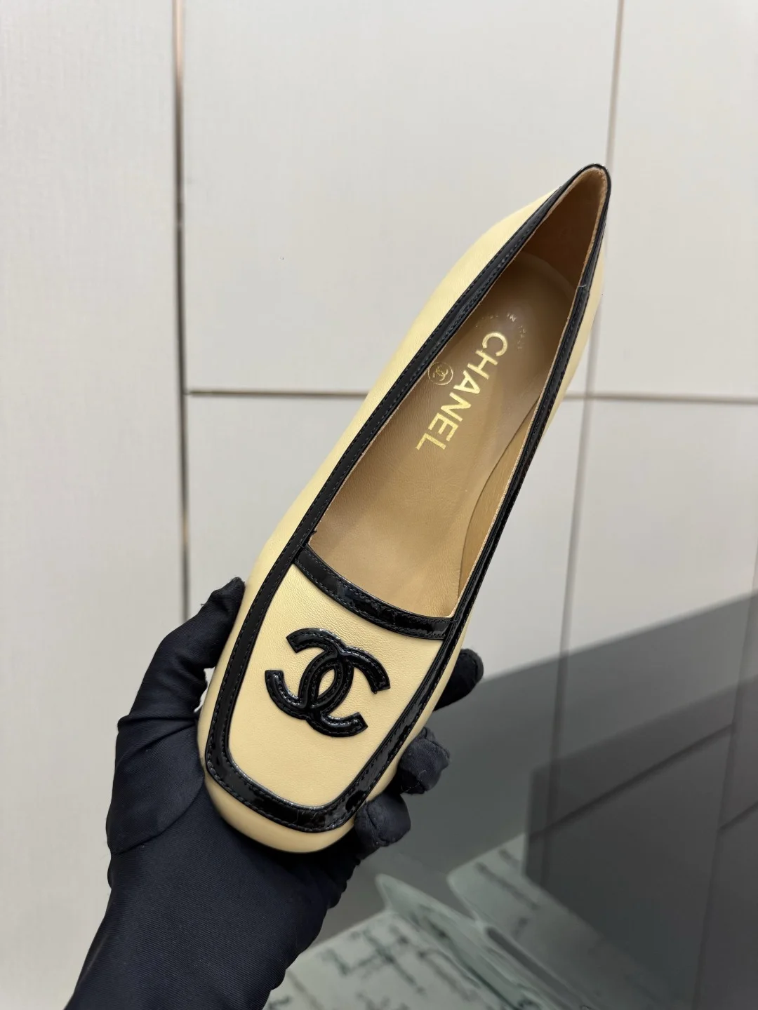 CHANEL Pumps Leather Beige-Black EU35-39 B70202609110296 - Image 8