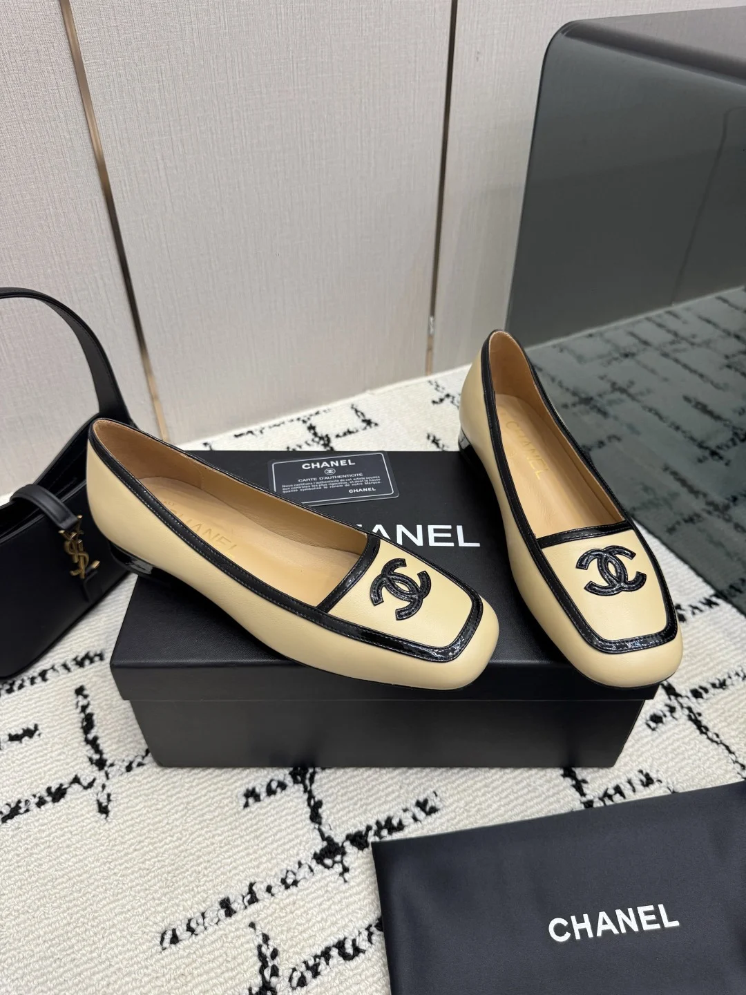 CHANEL Pumps Leather Beige-Black EU35-39 B70202609110302 - Image 2