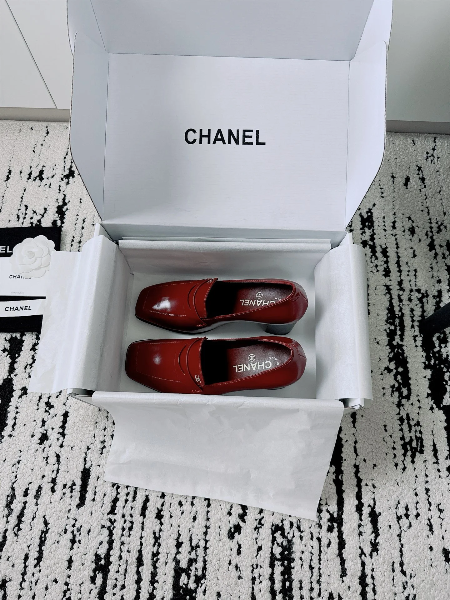 CHANEL Pumps Patent Lamb Leather Red-Black EU35-41 B80202609110536 - Image 8