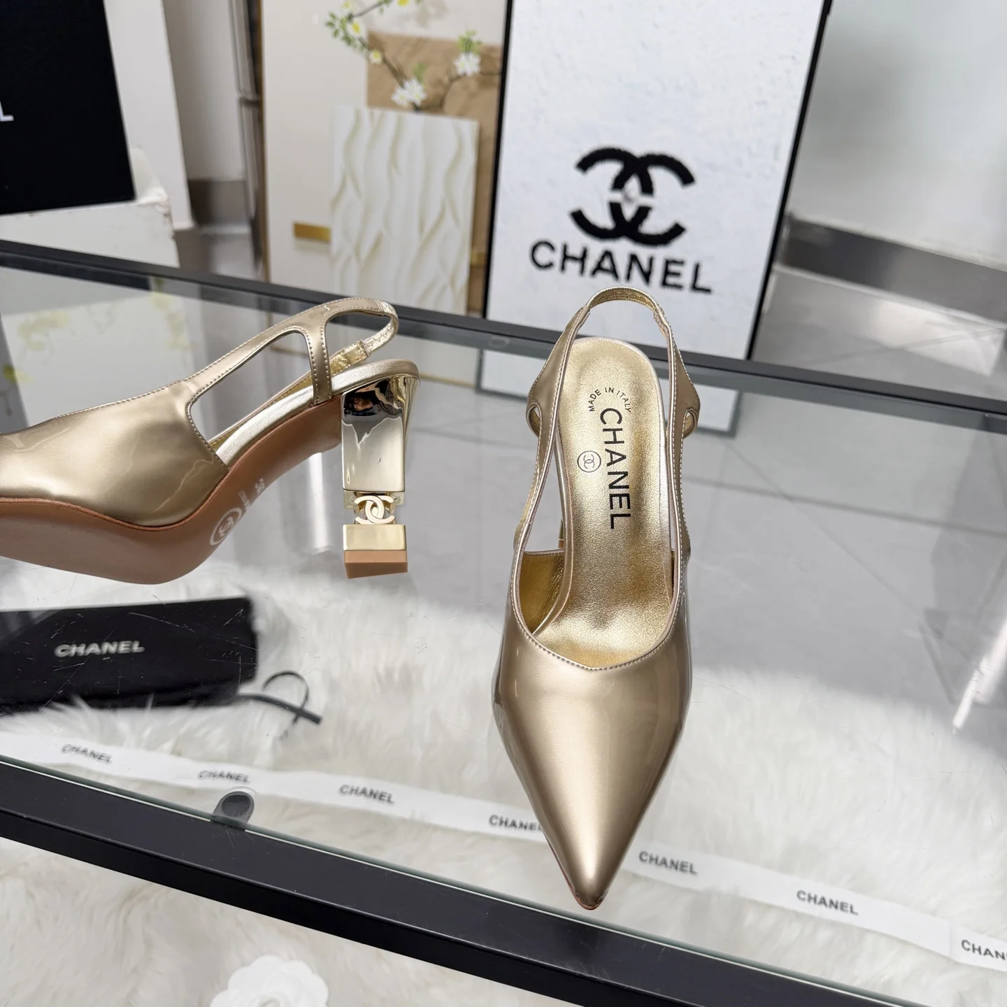 CHANEL Sandals Calf Leather Gold-Silver EU35-41 B80202609110279 - Image 3