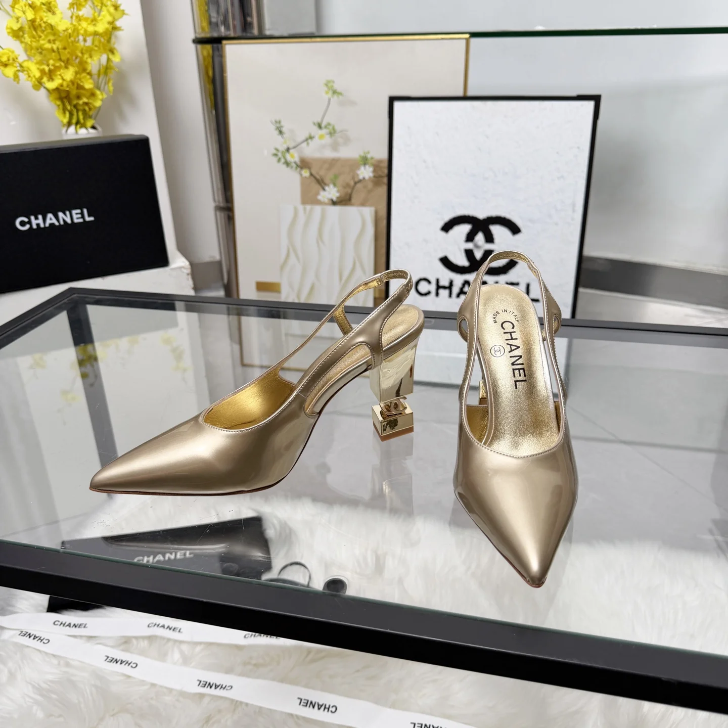 CHANEL Sandals Calf Leather Gold-Silver EU35-41 B80202609110279 - Image 7