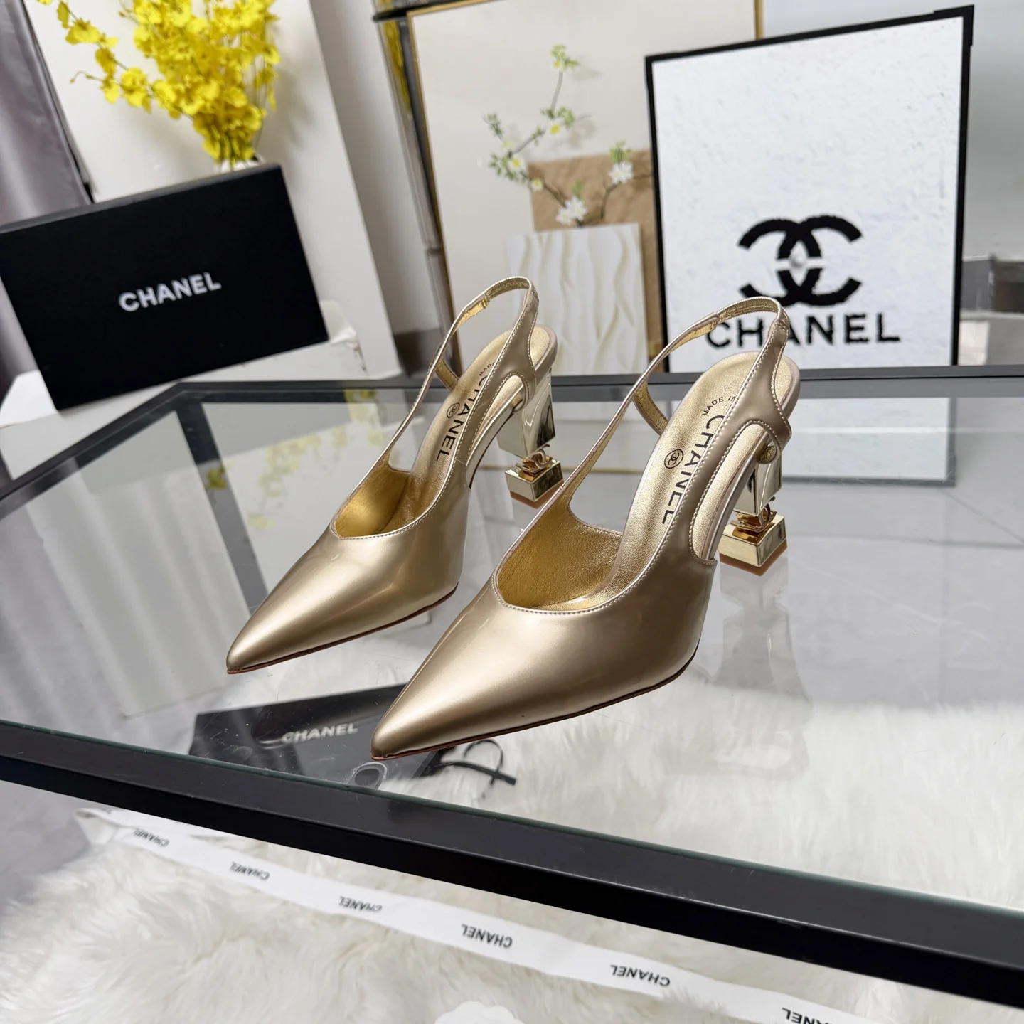 CHANEL Sandals Calf Leather Gold-Silver EU35-41 B80202609110279 - Image 8