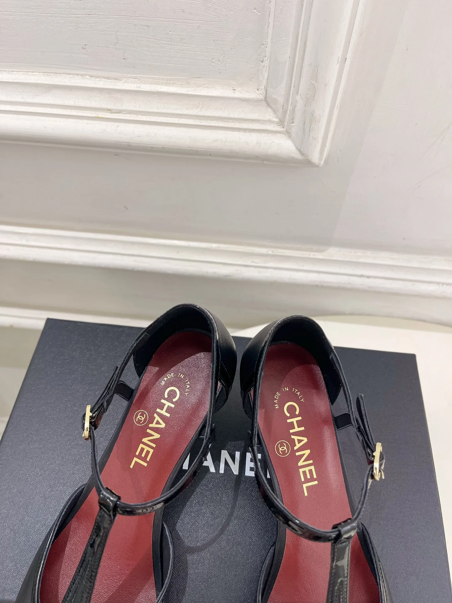 CHANEL Sandals Lamb Leather Black-Red EU35-39 B70202609110203 - Image 7