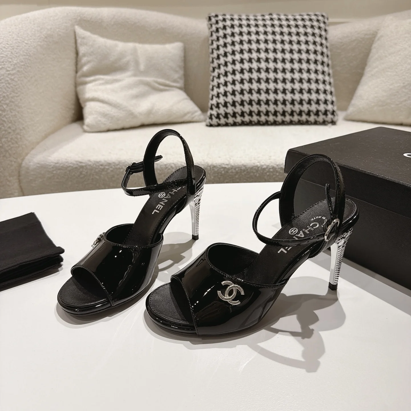 CHANEL Sandals Lamb Leather Black-Silver EU35-39 B40202609110864 - Image 4