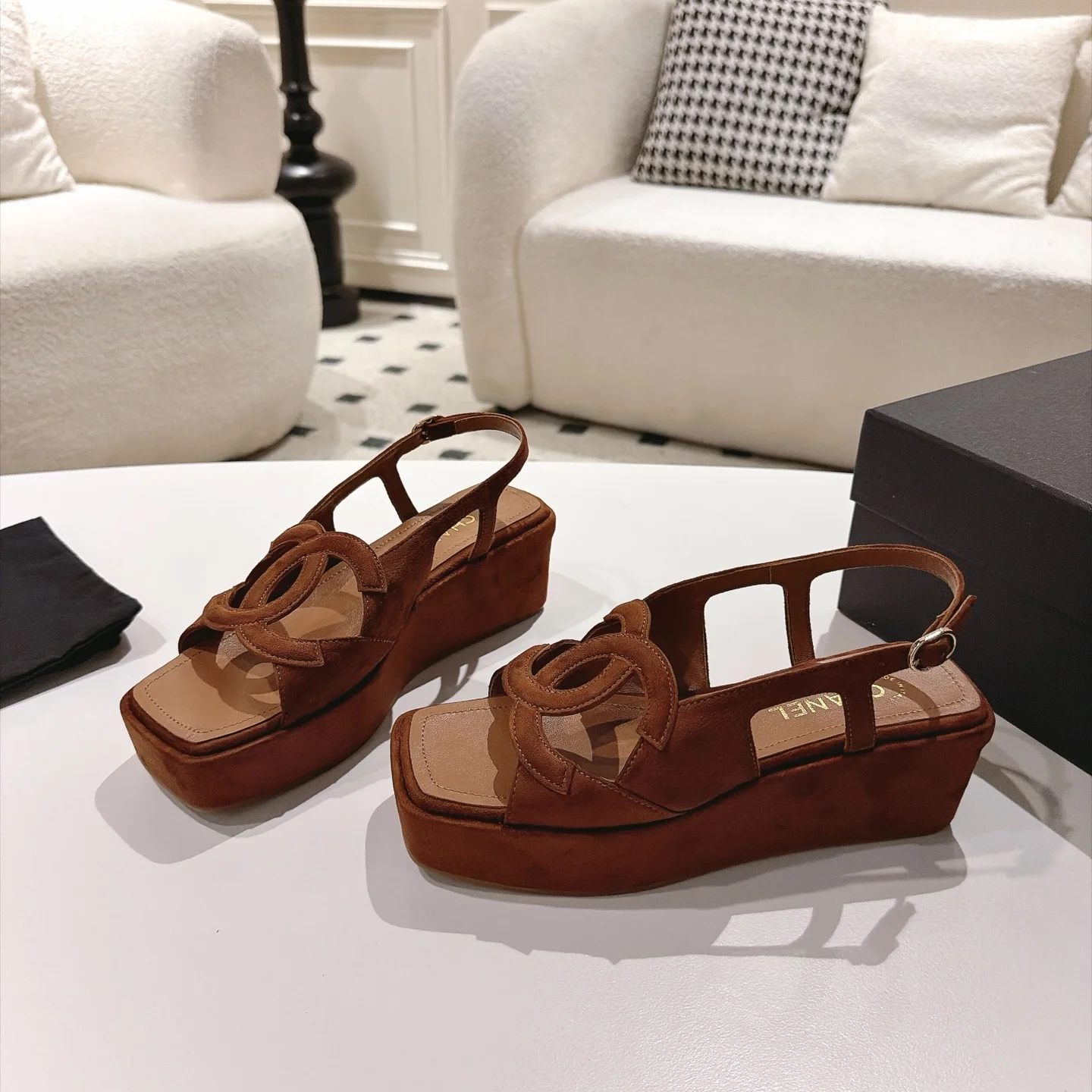 CHANEL Sandals Lamb Leather Brown EU35-39 B40202609110879 - Image 4