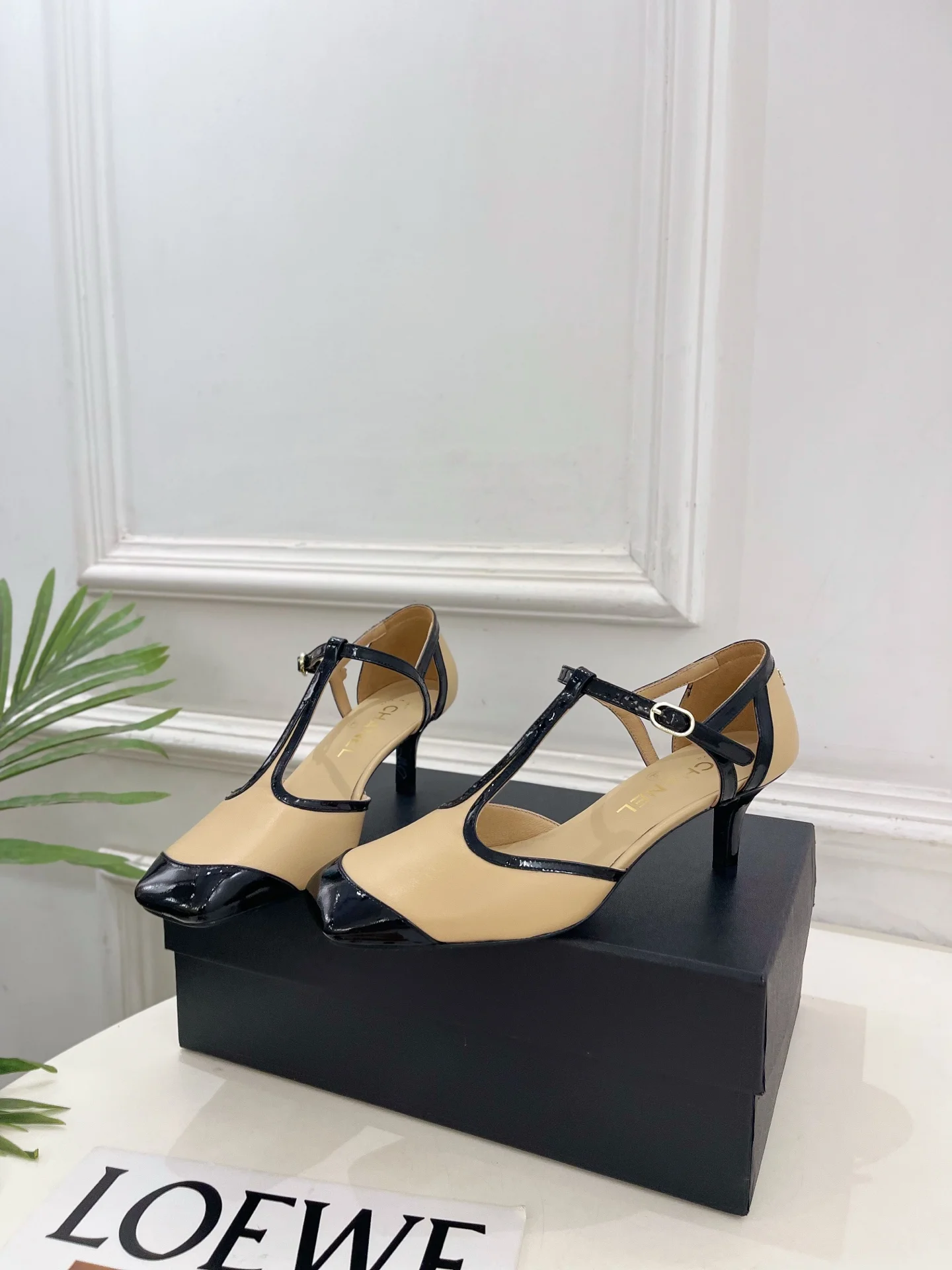 CHANEL Sandals Lambskin Beige-Black EU35-39 B70202609110204 - Image 3