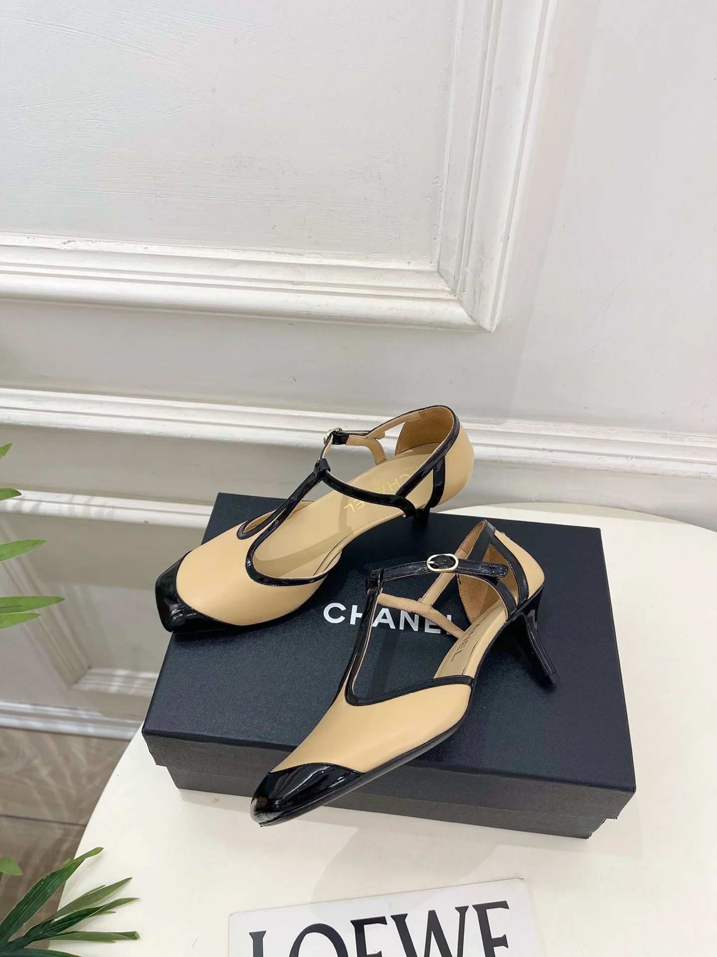 CHANEL Sandals Lambskin Beige-Black EU35-39 B70202609110204 - Image 5