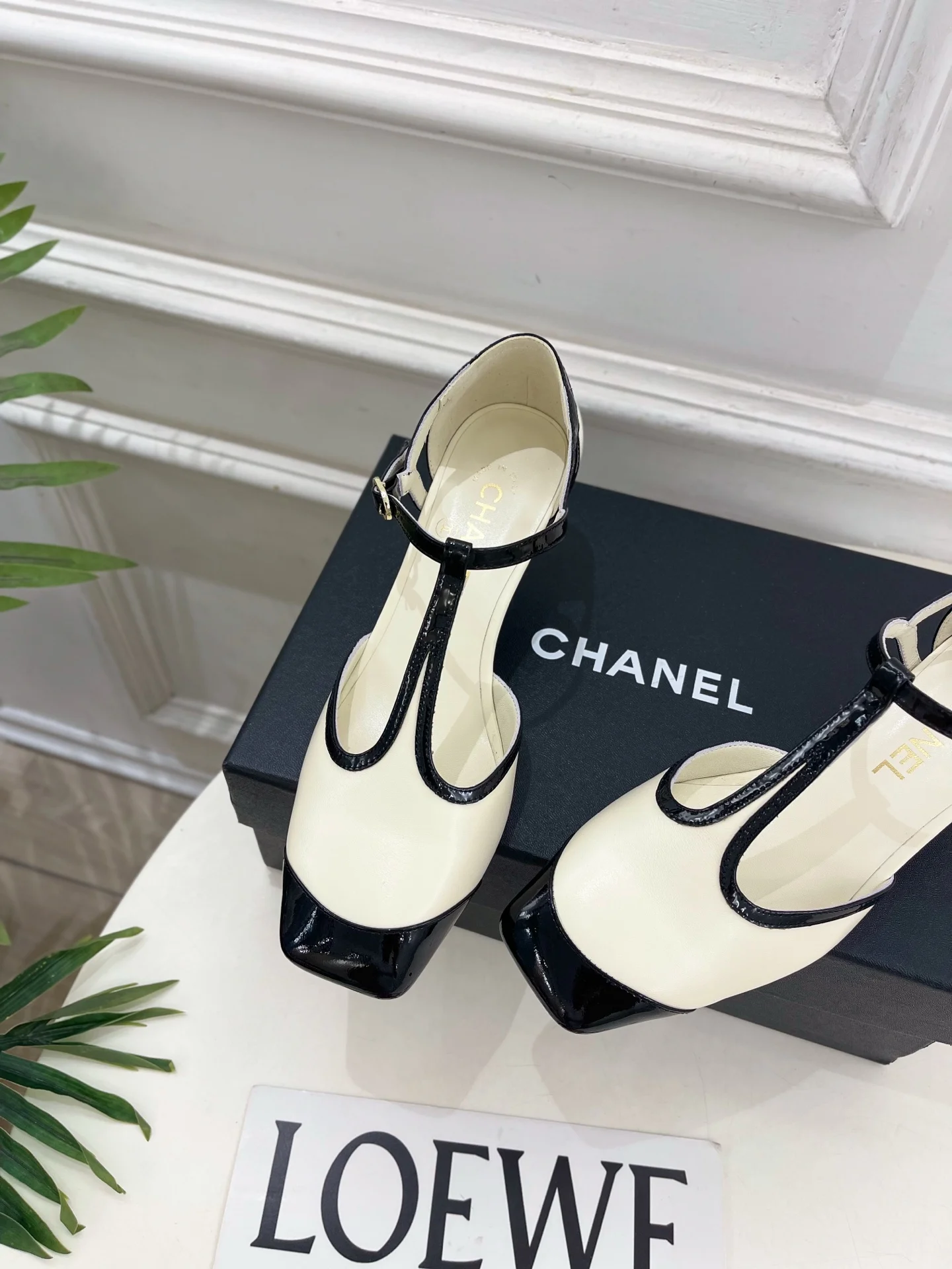 CHANEL Sandals Lambskin Leather Cream-Black EU35-39 B70202609110205 - Image 7