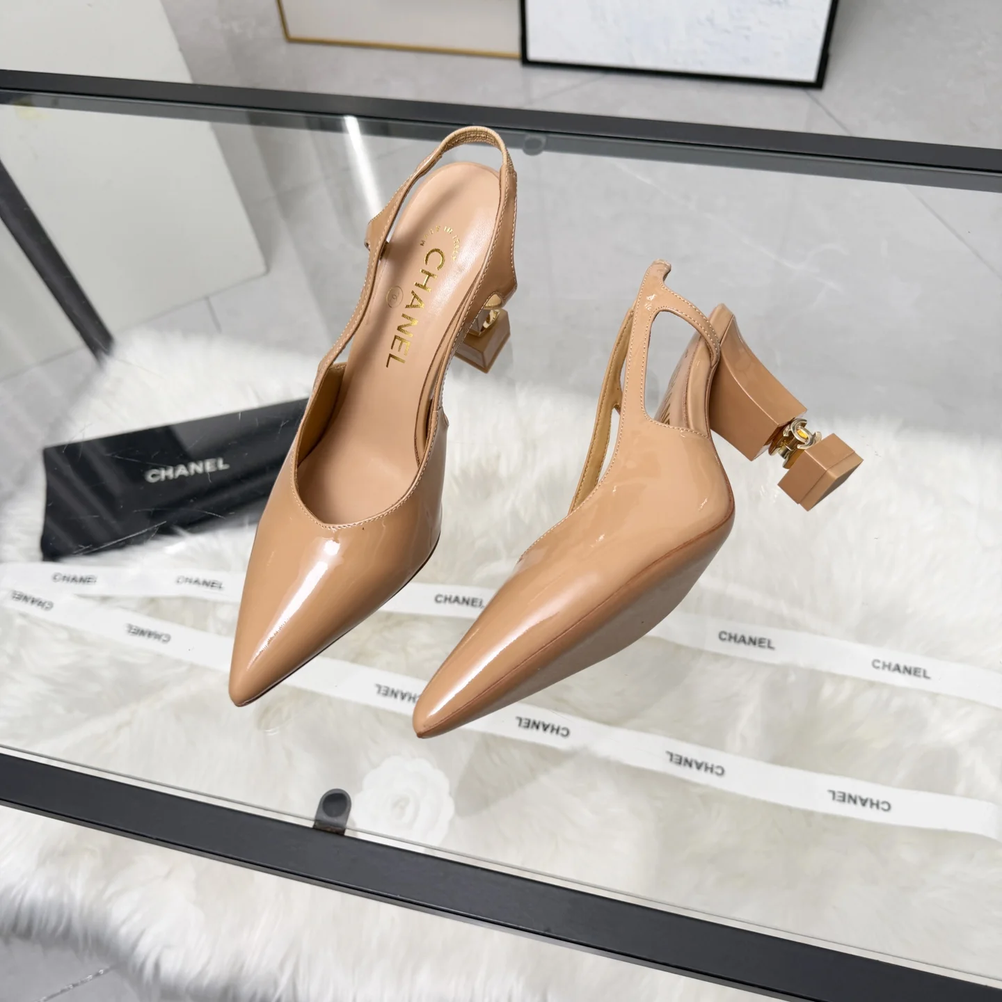 CHANEL Sandals Leather Beige-Gold EU35-41 B80202609110283 - Image 5