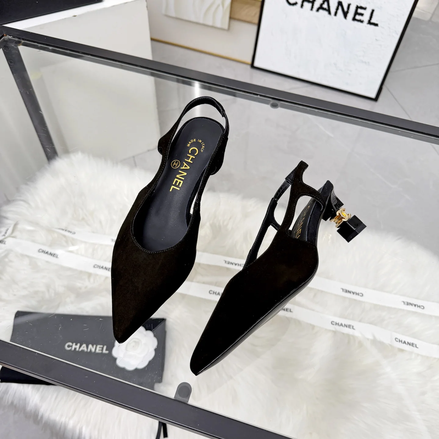 CHANEL Sandals Leather Black-Gold EU35-41 B80202609110249 - Image 7