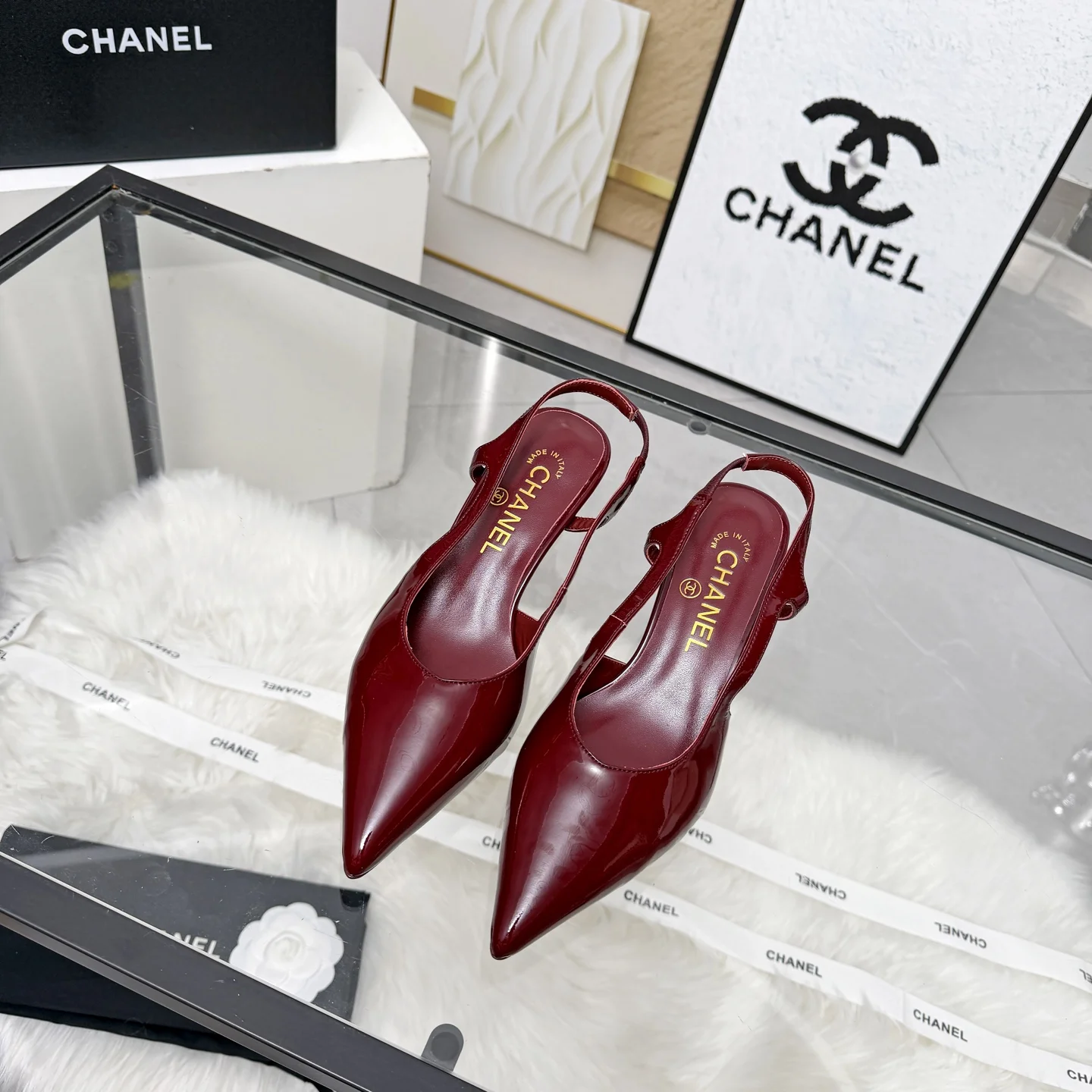 CHANEL Sandals Leather Burgundy-Gold EU35-41 B80202609110251 - Image 3