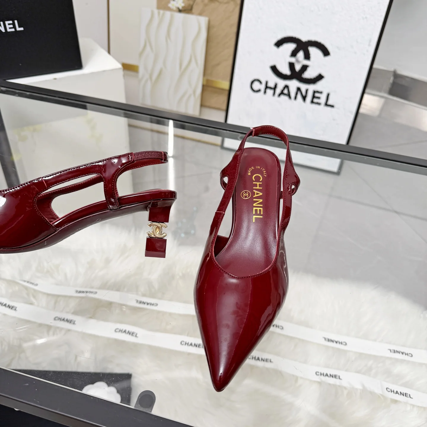 CHANEL Sandals Leather Burgundy-Gold EU35-41 B80202609110251 - Image 4