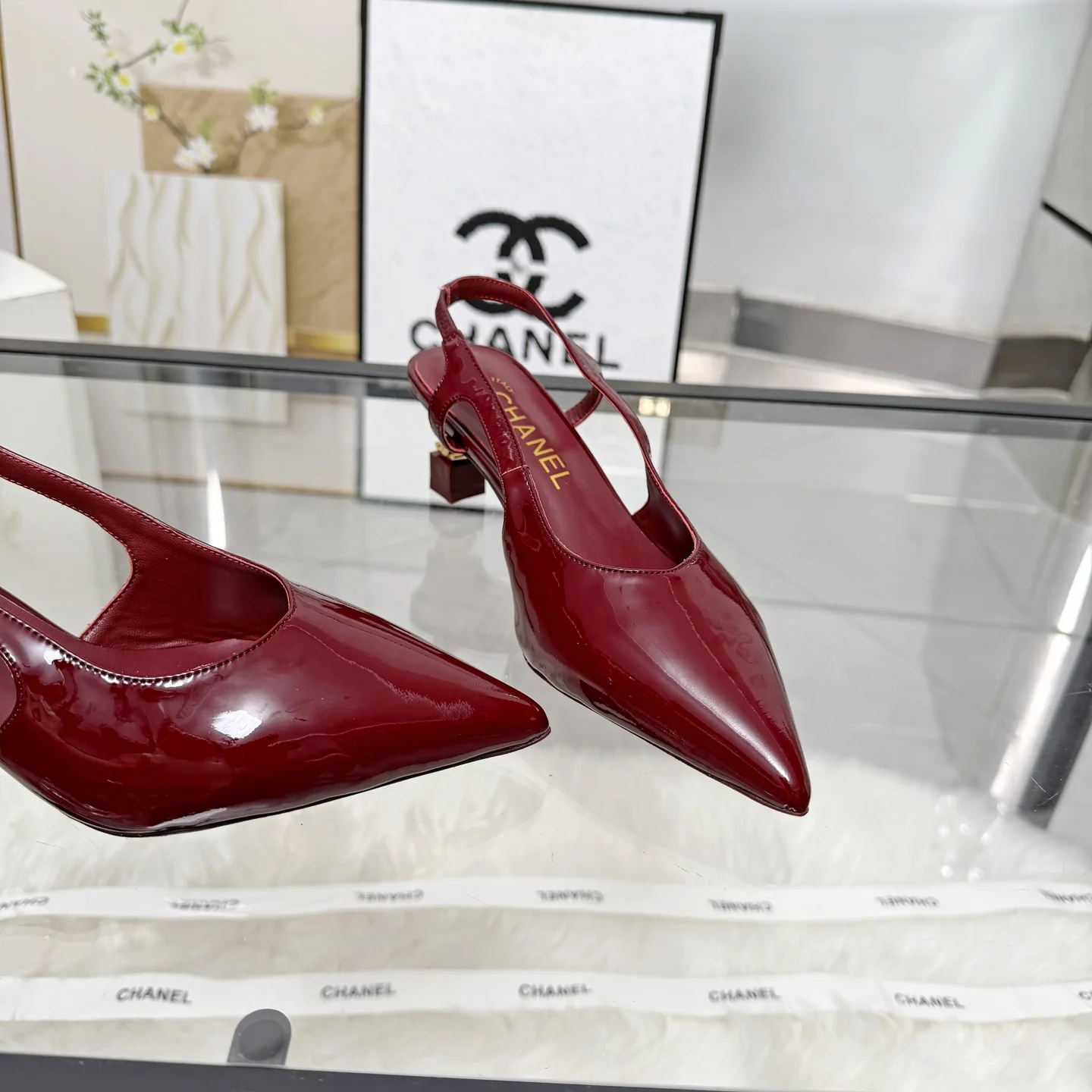 CHANEL Sandals Leather Burgundy-Gold EU35-41 B80202609110251 - Image 5