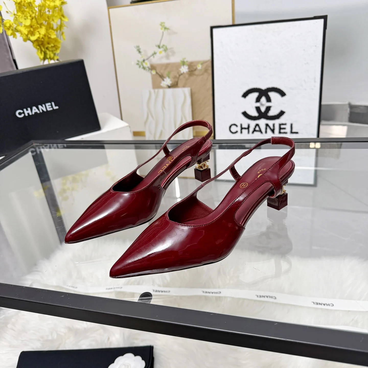 CHANEL Sandals Leather Burgundy-Gold EU35-41 B80202609110251 - Image 6