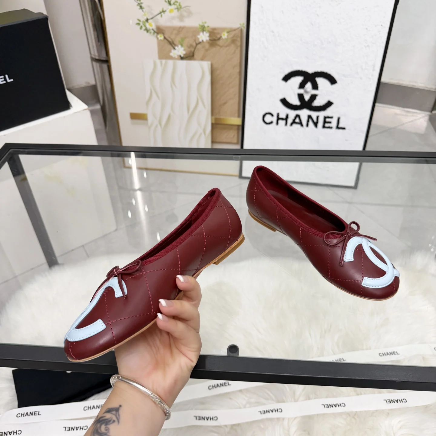 CHANEL Sandals Leather Burgundy-White EU35-41 B70202609110276 - Image 2