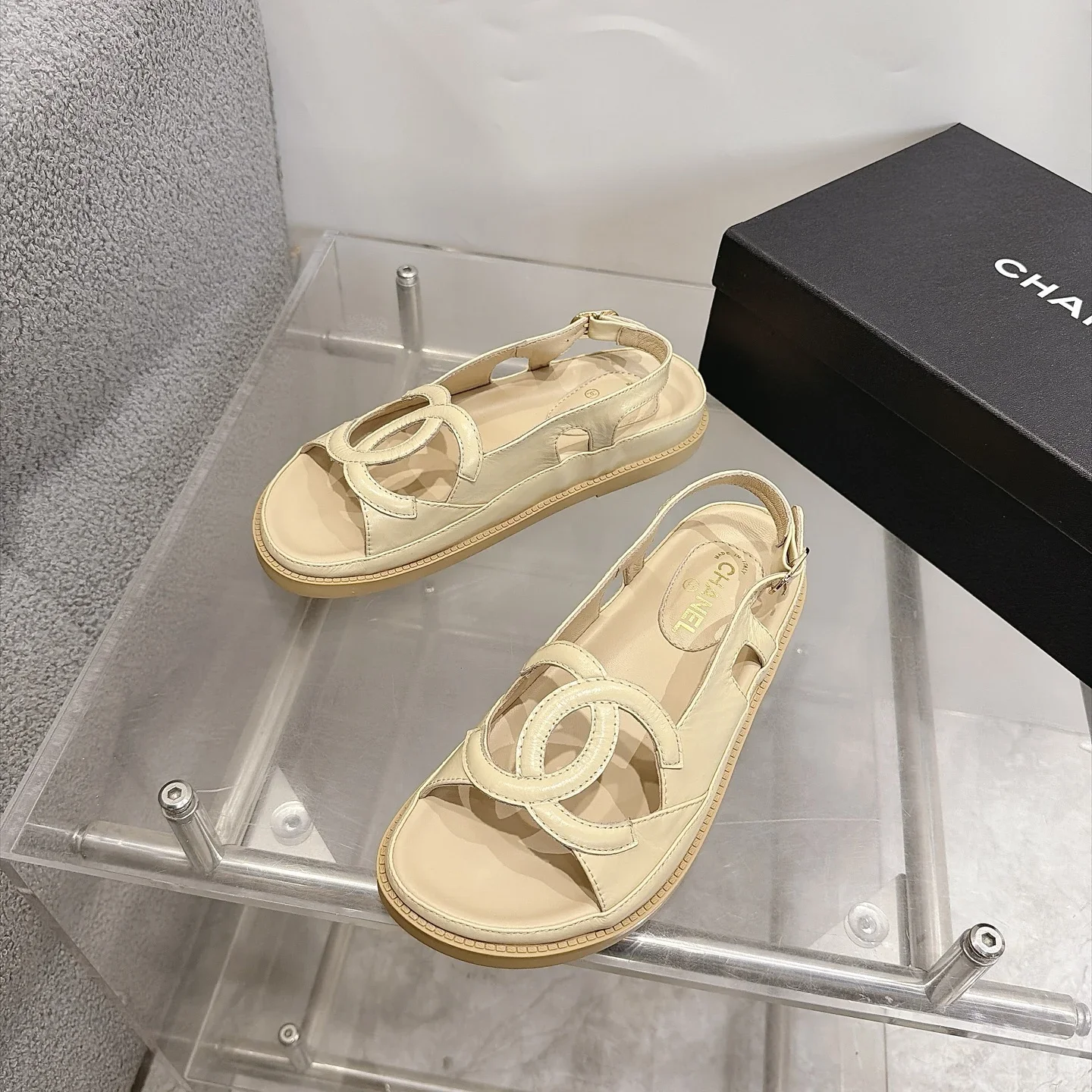 CHANEL Sandals Oiled Leather Beige EU35-40 B20202609112000 - Image 3