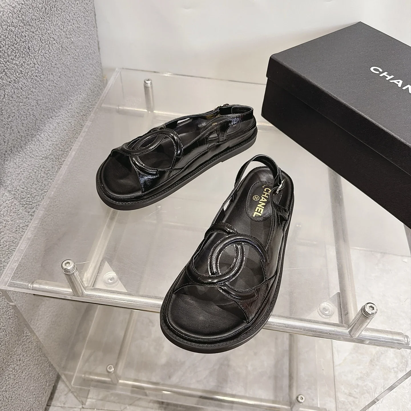 CHANEL Sandals Oiled Leather Black EU35-40 B20202609112001 - Image 3