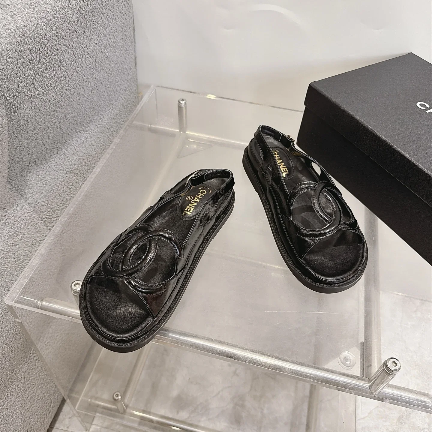 CHANEL Sandals Oiled Leather Black EU35-40 B20202609112001 - Image 4