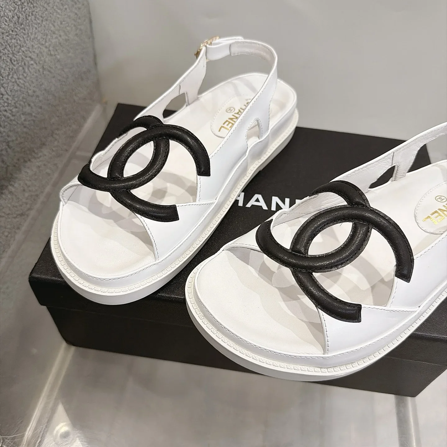 CHANEL Sandals Suede Leather White-Black EU35-40 B20202609112005 - Image 10