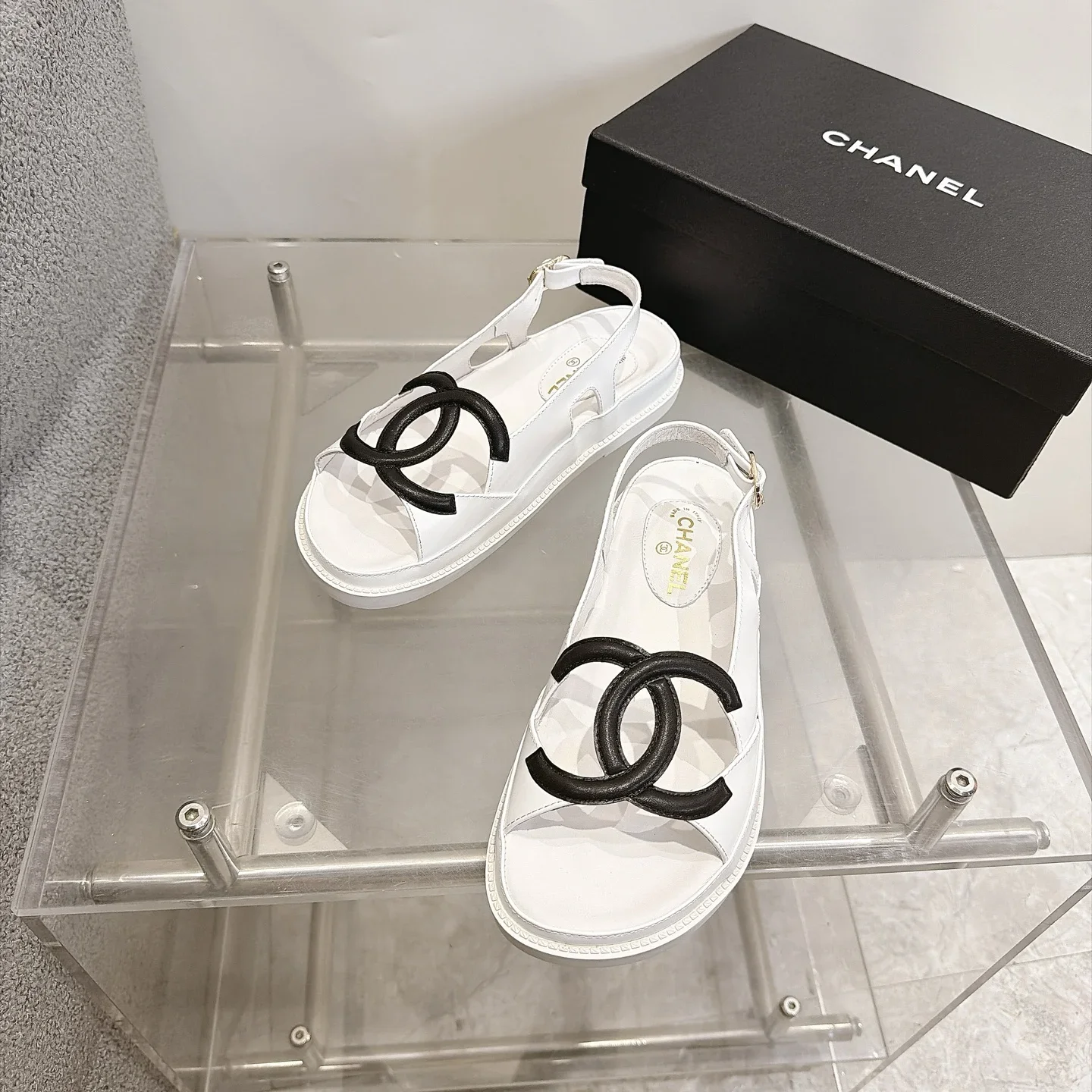 CHANEL Sandals Suede Leather White-Black EU35-40 B20202609112005 - Image 4