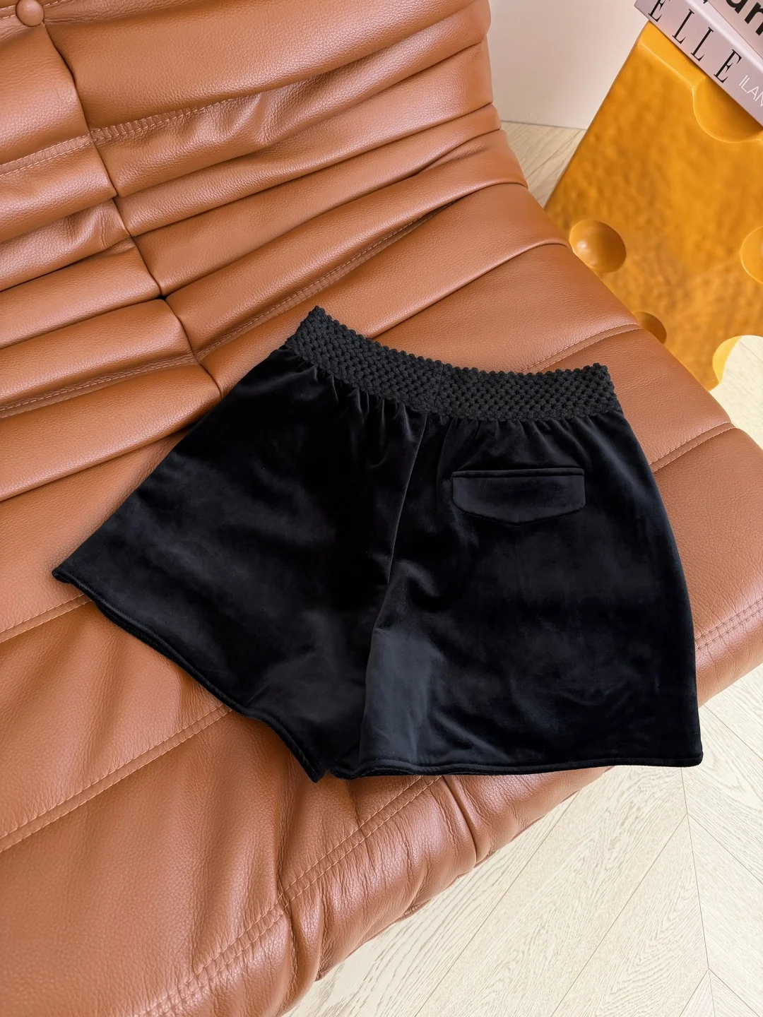 CHANEL Shorts Velvet Black-Silver S-L B35202609061387 - Image 9