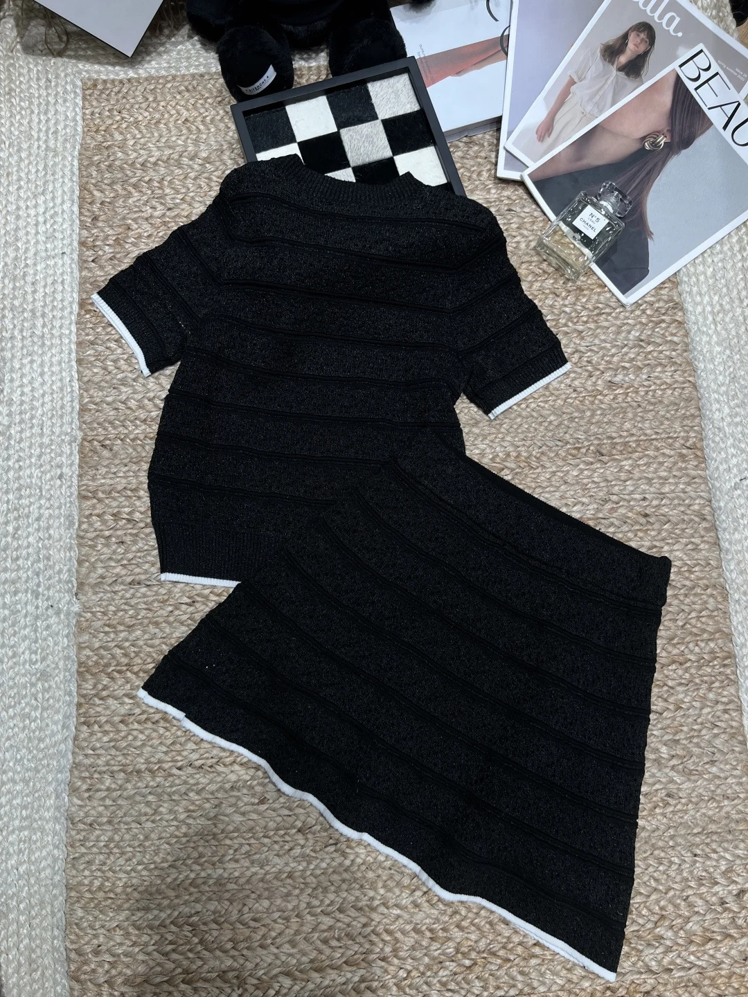 CHANEL Skirts Knit Black-White S-L B85202609061877 - Image 5