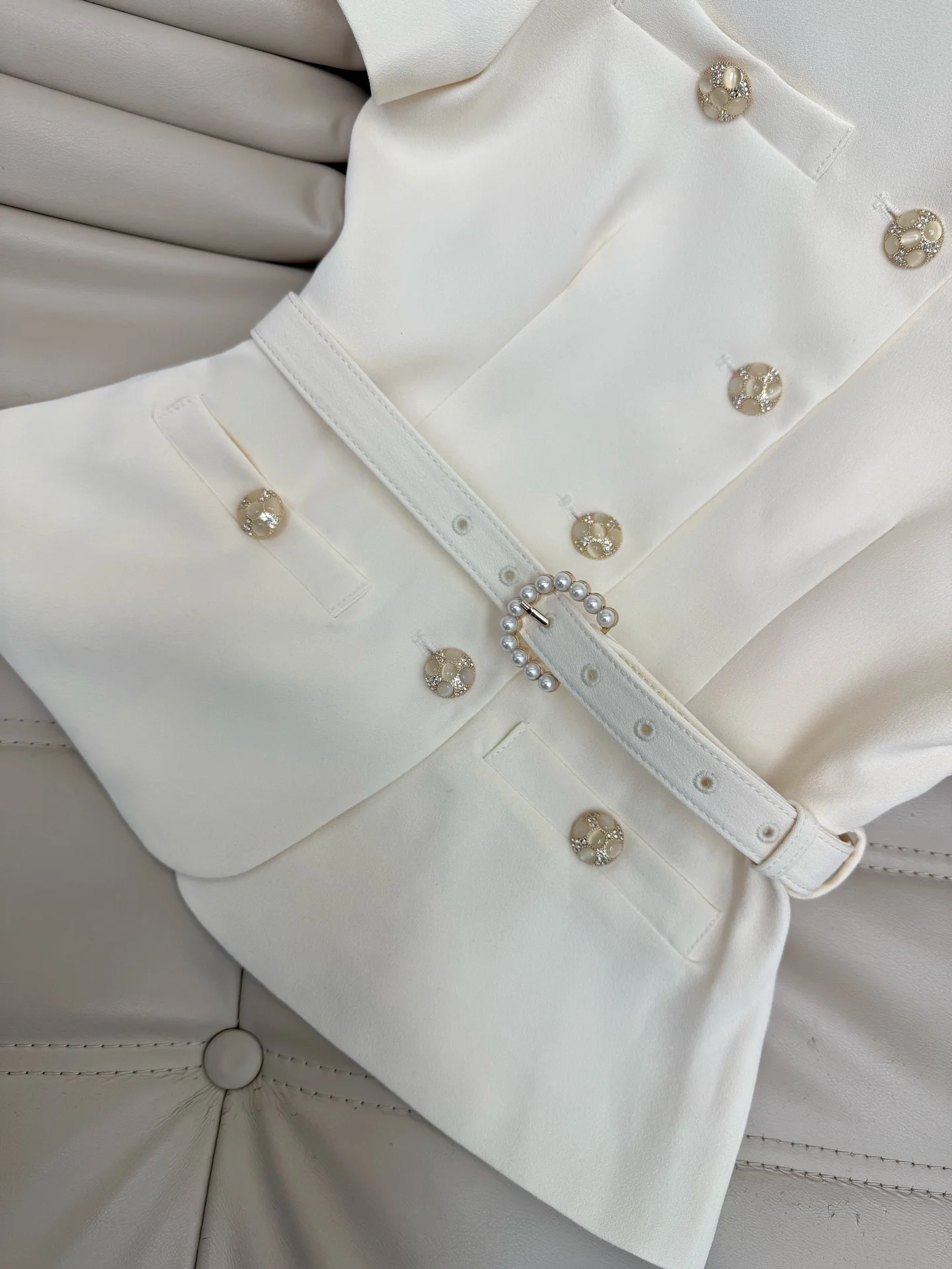 CHANEL Skirts White-Gold S-L C70202609060245 - Image 4