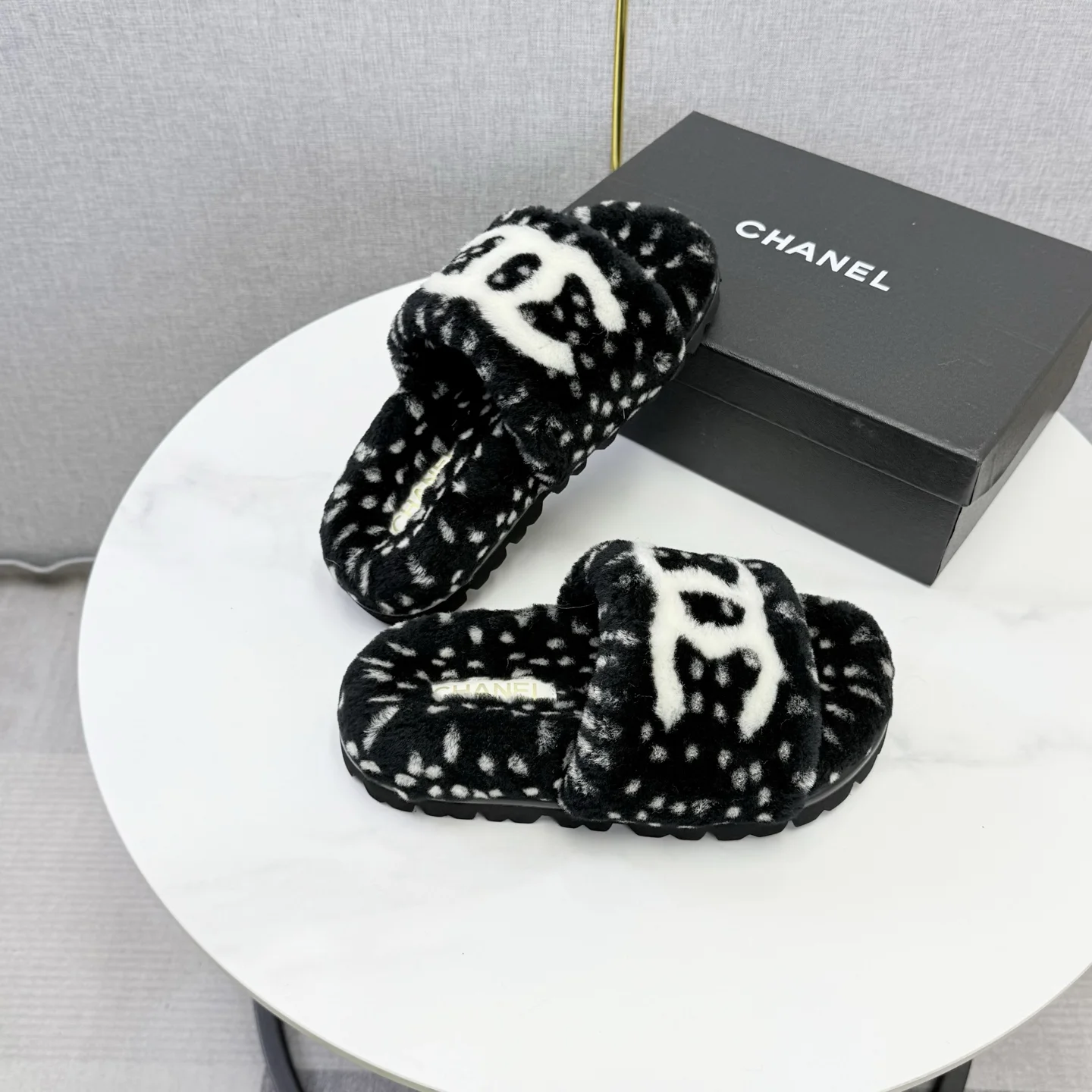 CHANEL Slides Black-White B60202609110591 - Image 9