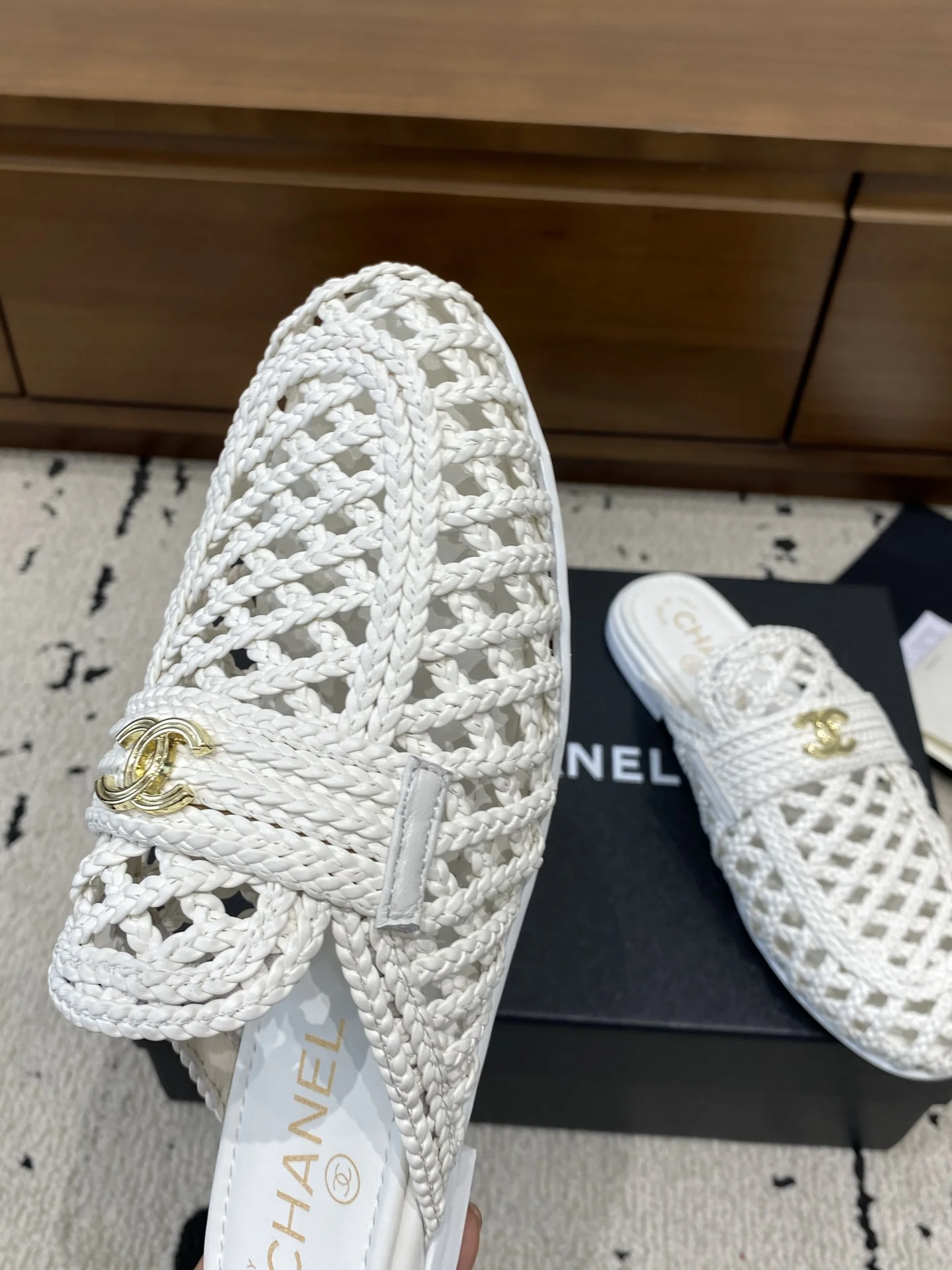 CHANEL Slides Mesh and Leather White-Gold EU35-39 B71202609110236 - Image 8