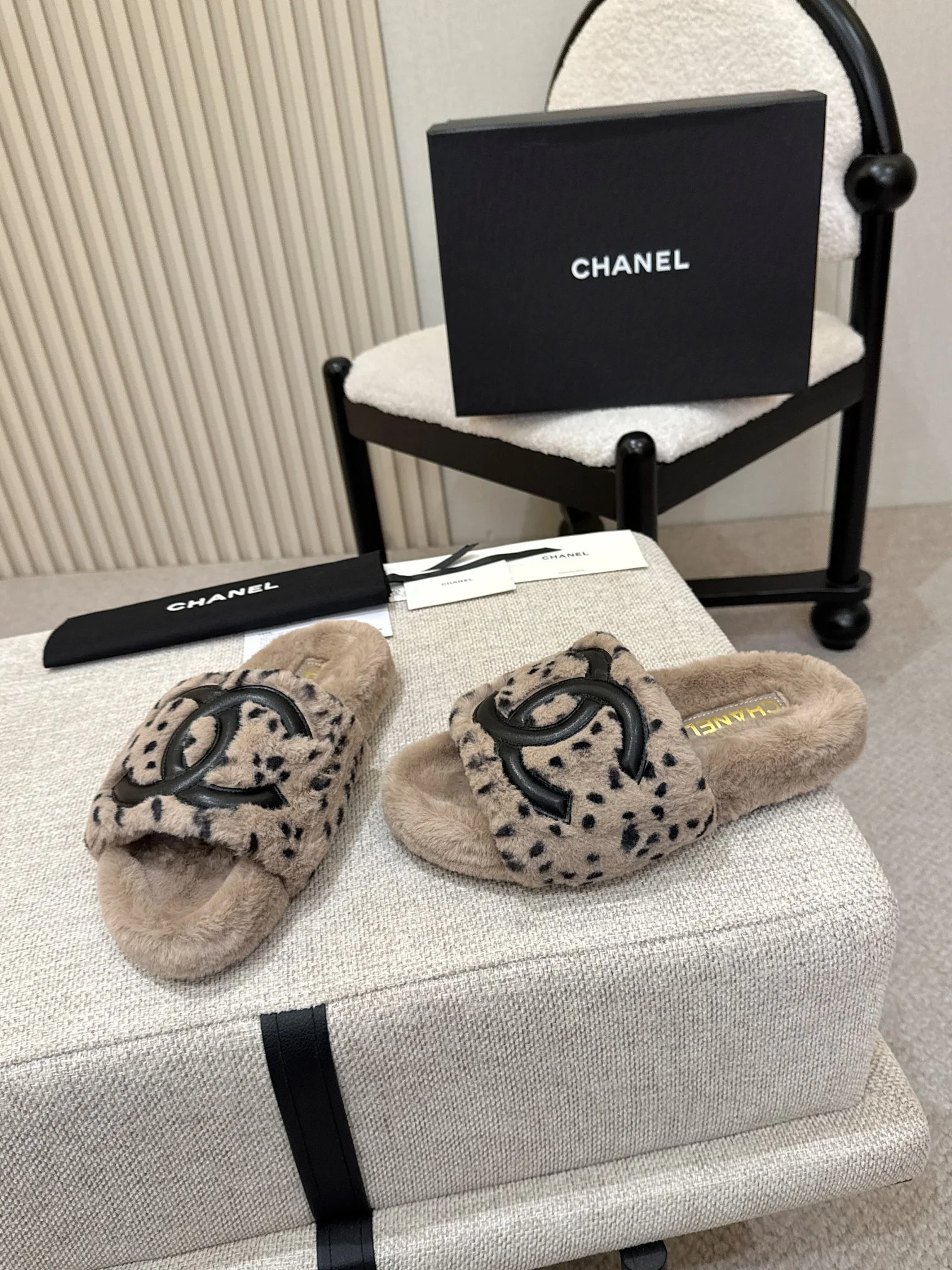 CHANEL Slides Wool Beige-Black EU35-42 A80202609110514 - Image 5
