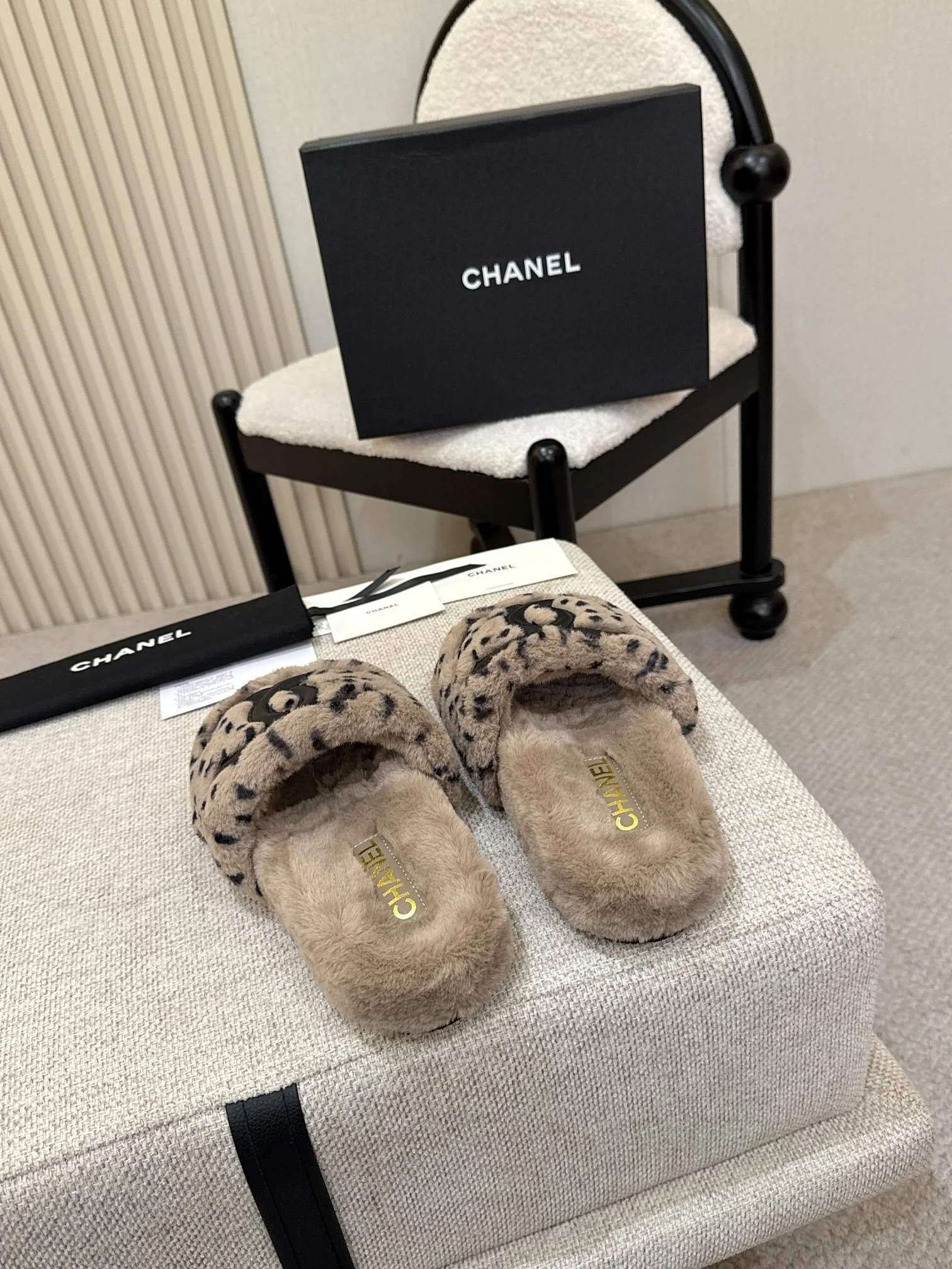 CHANEL Slides Wool Beige-Black EU35-42 A80202609110514 - Image 8