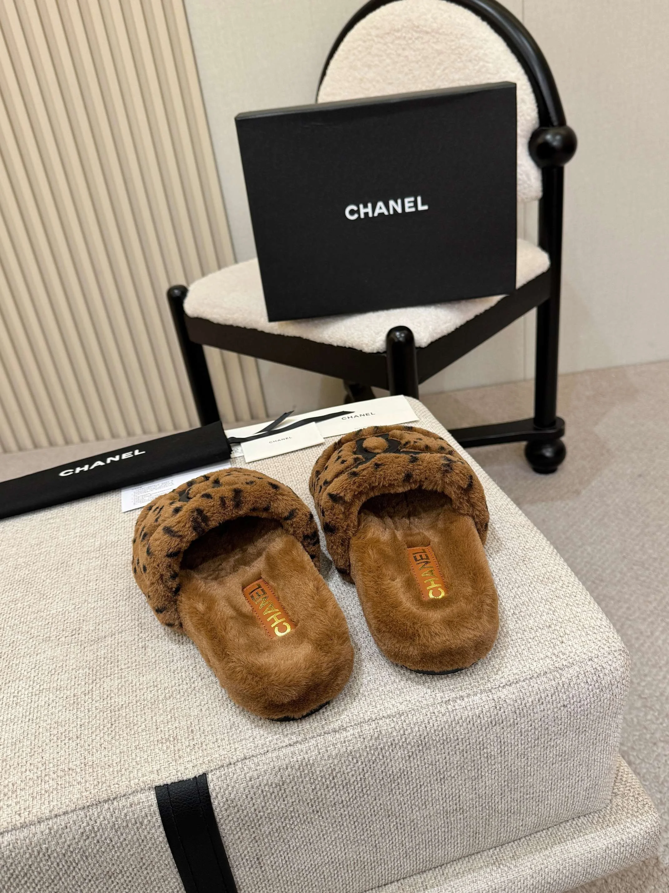 CHANEL Slides Wool Brown-Black EU35-42 A80202609110515 - Image 11