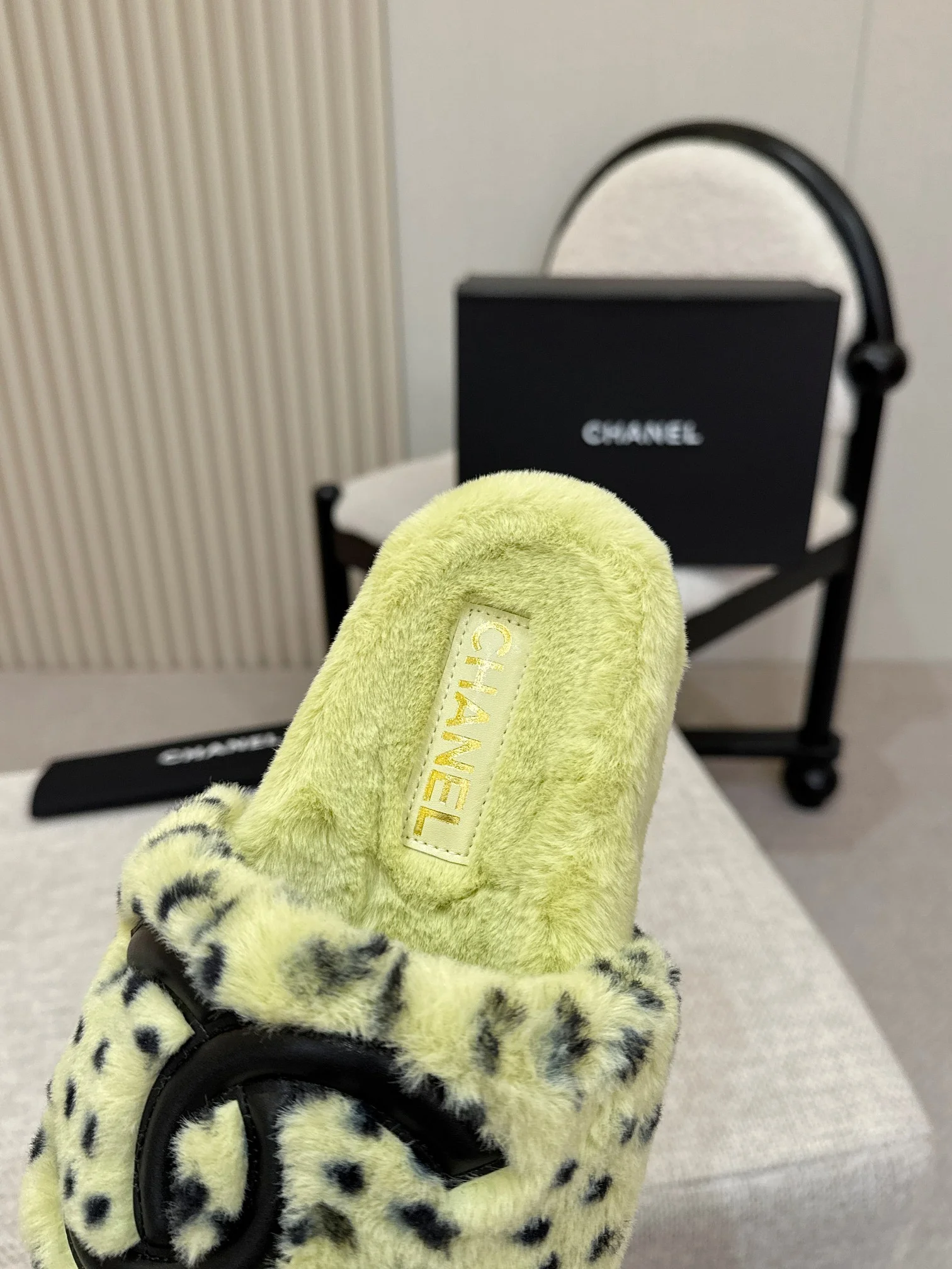 CHANEL Slides Wool Yellow-Black EU35-42 A80202609110517 - Image 2