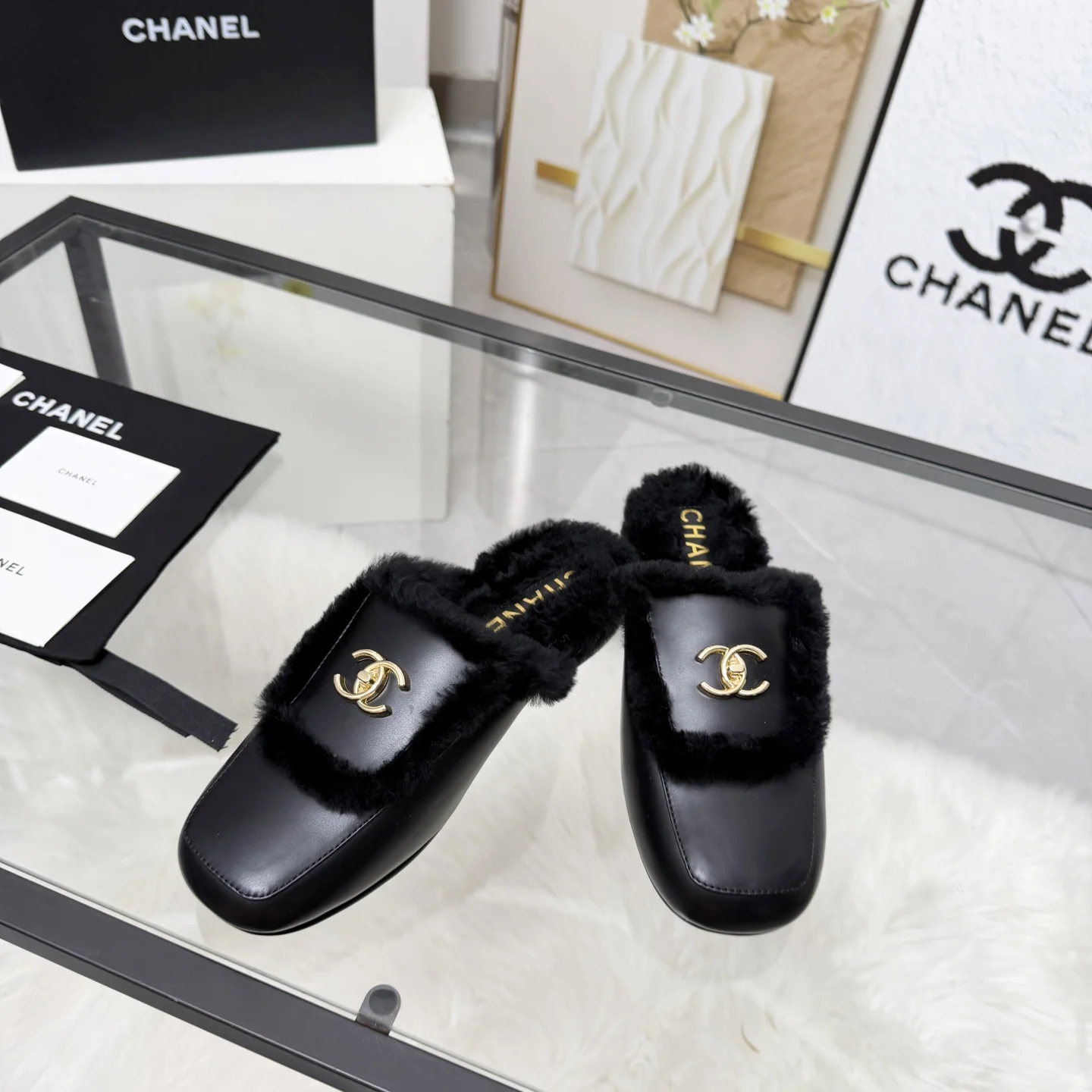CHANEL Slippers Shearling Leather Black-Gold EU35-41 B40202609110257 - Image 5